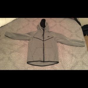 Nike tech fleece hoodie 2.0